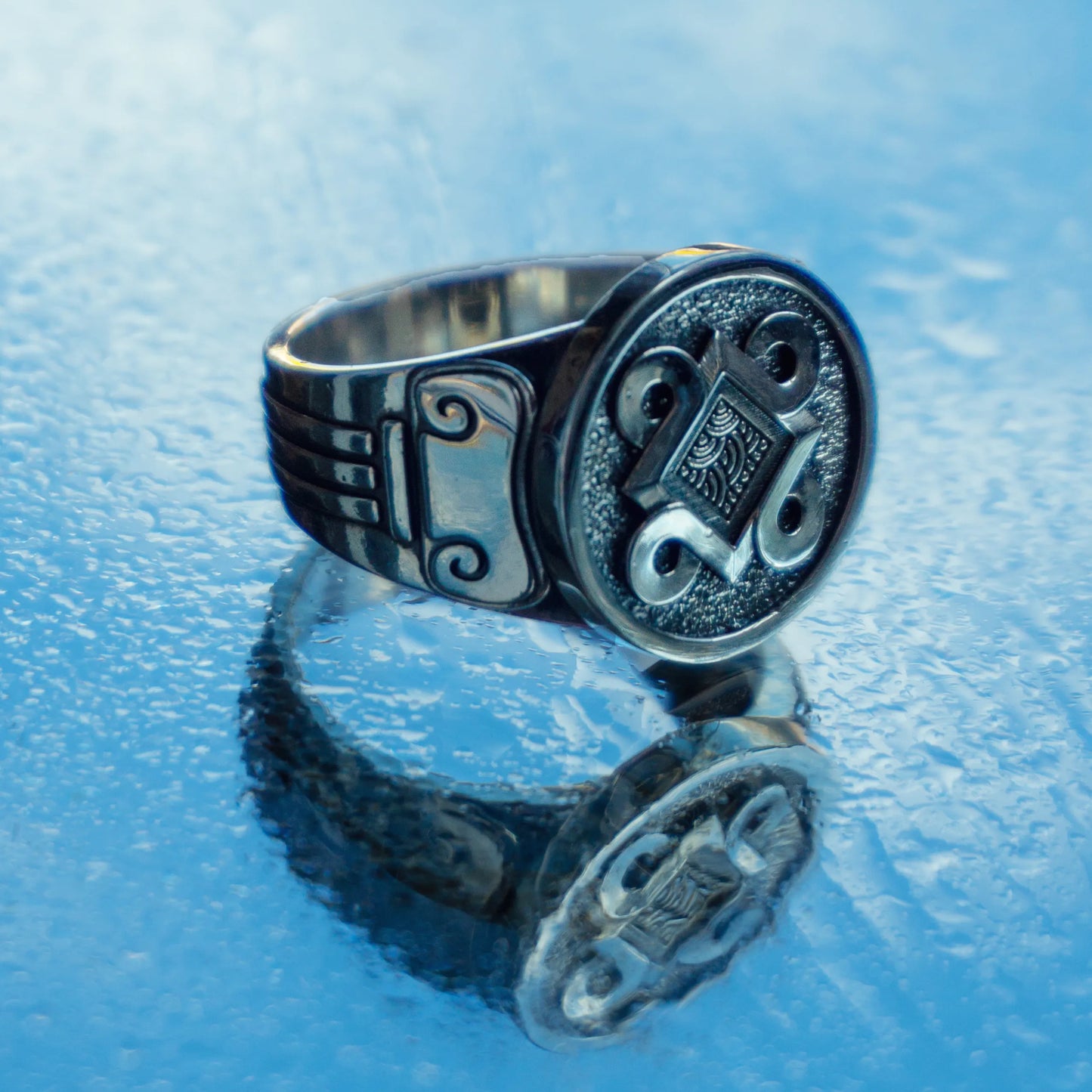 Ionic Signet Ring